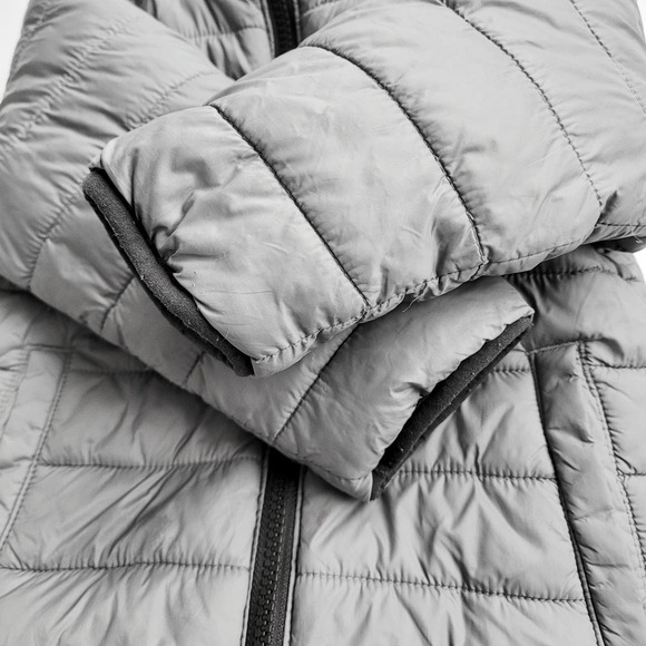 Gap Size 4 Silver Gray Puffer Reversible Jacket Recycled Nylon Sherpa Camo - Picture 5 of 9